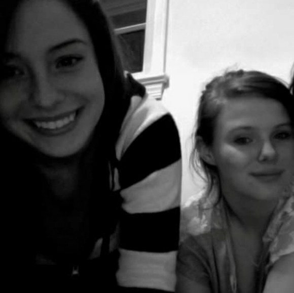 Meet your Posher, Alex - Picture 6 of 9